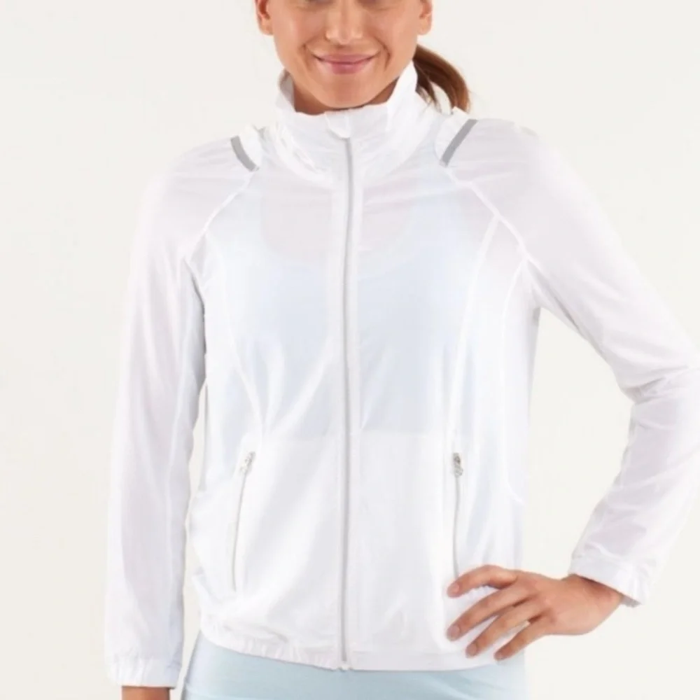 🤍LULULEMON🤍 Run Nada Windbreaker Grayish-white.. Size 6. - Picture 1 of 11